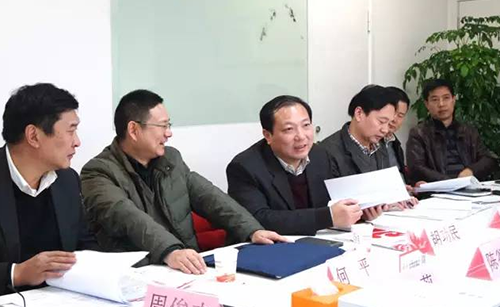 荊門市委常委、常務(wù)副市長胡功民率隊赴上海考察，與我司簽訂委托招商引資戰(zhàn)略合作協(xié)議