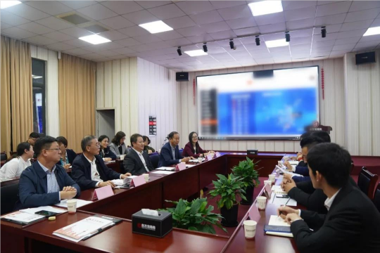 堅持以項目落地為出發(fā)點與落腳點,建立切實可行的委托招商行業(yè)標(biāo)準(zhǔn) 堅持以項目落地為出發(fā)點與落腳點,建立切實可行的委托招商行業(yè)標(biāo)準(zhǔn)