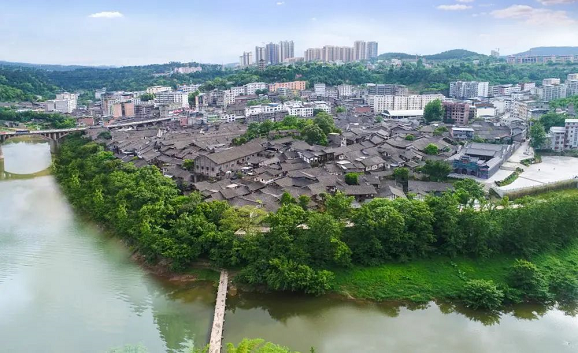 全力助推四川巴中恩陽(yáng)區(qū)委托招商引資，合力打造產(chǎn)業(yè)新城