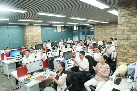 今年以來(lái)，項(xiàng)目量質(zhì)并重創(chuàng)新高！8月中旬，集團(tuán)成功通過(guò)38個(gè)優(yōu)質(zhì)投資選址項(xiàng)目