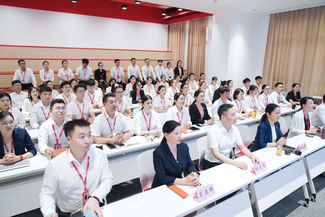 提振信心，練好“內(nèi)功”，開拓市場！9月中旬，集團成功通過27個優(yōu)質(zhì)投資選址項目