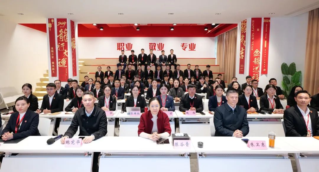 抓牢“項目落地”主線，打好全年“收官戰(zhàn)”！11月下旬，集團共35個優(yōu)質(zhì)投資選址項目通過評估